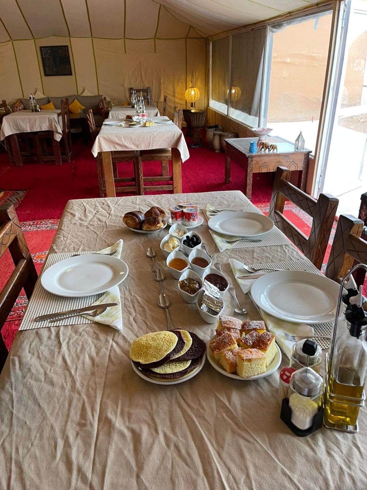מלון מרזאוגה Erg Chebbi Sahara Camp מראה חיצוני תמונה